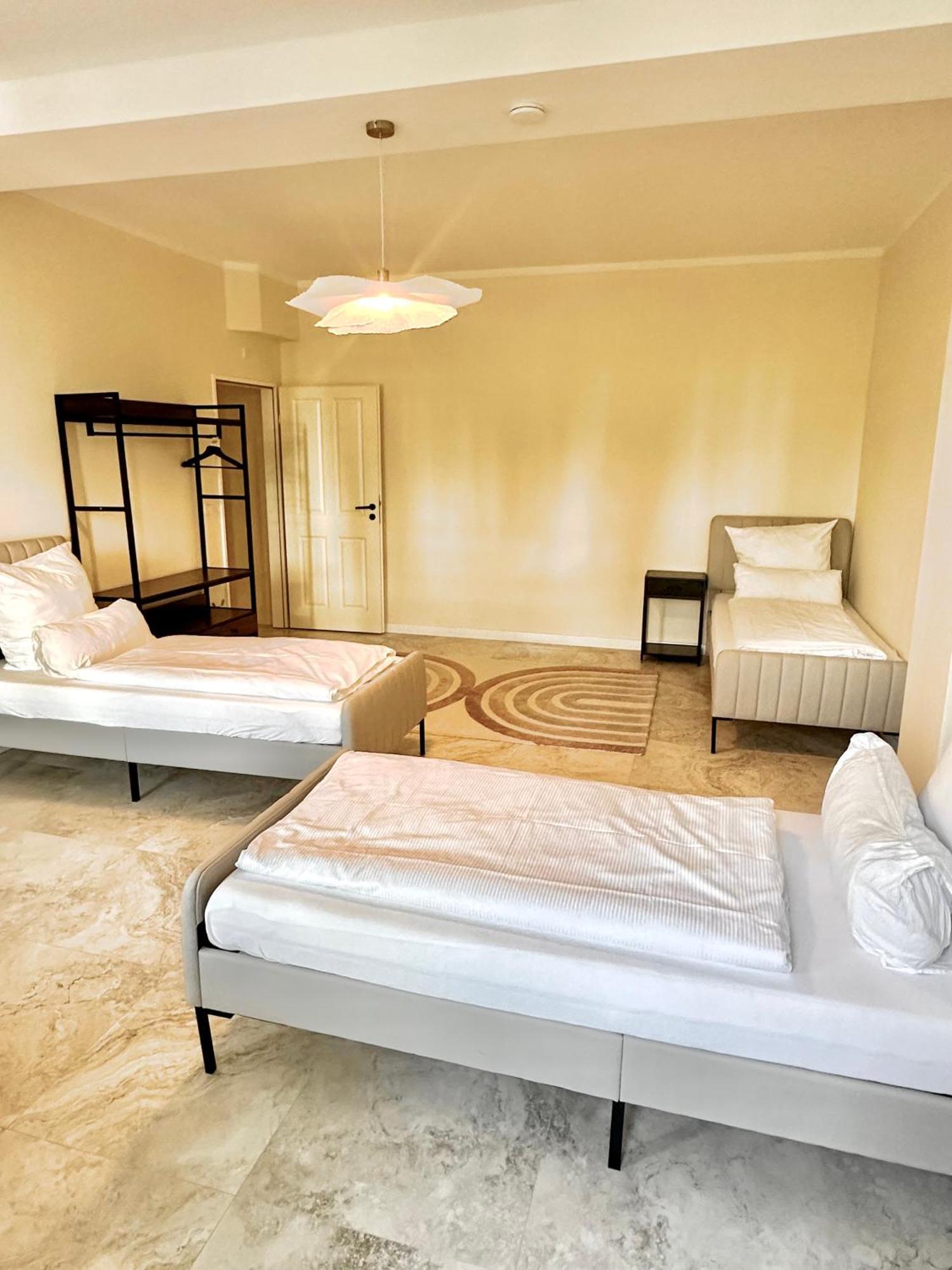 Sanierte 5 Luxus Standard Auf 350qm Appartamento