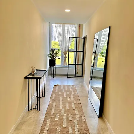 Sanierte 5 Zimmer Luxus Standard Apartment Auf 350Qm Hamburg-Harburg Buitenkant foto