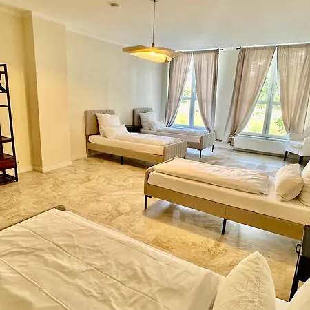 Sanierte 5 Zimmer Luxus Standard Apartment Auf 350Qm Hamburg-Harburg Buitenkant foto