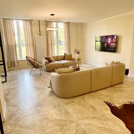 Sanierte 5 Zimmer Luxus Standard Apartment Auf 350Qm Hamburg-Harburg Buitenkant foto